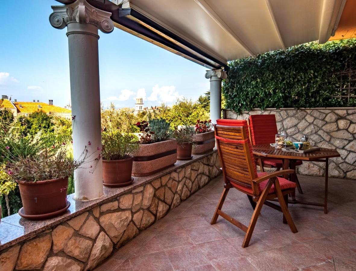 Villa Magnolija Cres Exterior photo